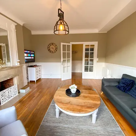 Διαμέρισμα Chic, 3 Chambres, Hyper Centre-ville, Parking Payant